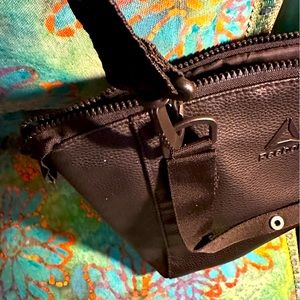 Reebok Small Crossbody